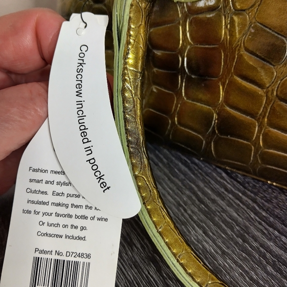 Primeware Wine Bottle PURSE. Thermal New Corkscrew Included Yellow. - Picture 11 of 13